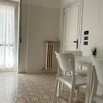 Interno 9 בית הארחה 3*