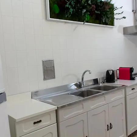 Interno 9 Bari