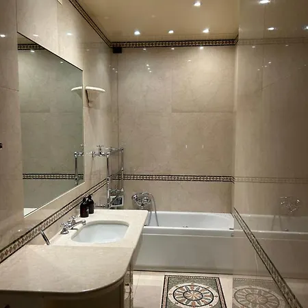 Interno 9 Gasthof Bari